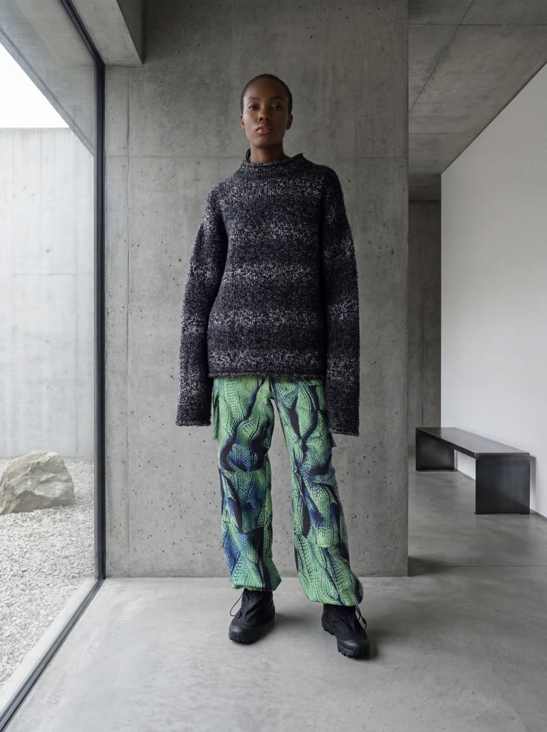 Additional lifestyle content — look 1